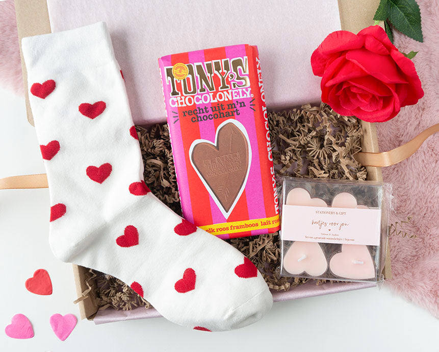 cadeau valentijn voor vrouw door de brievenbus